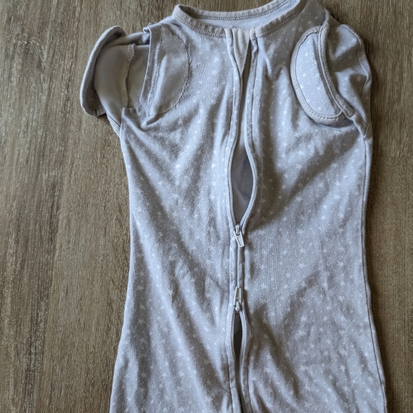 2/$10 Swaddle me transition sleep pod - Picture 3 of 6